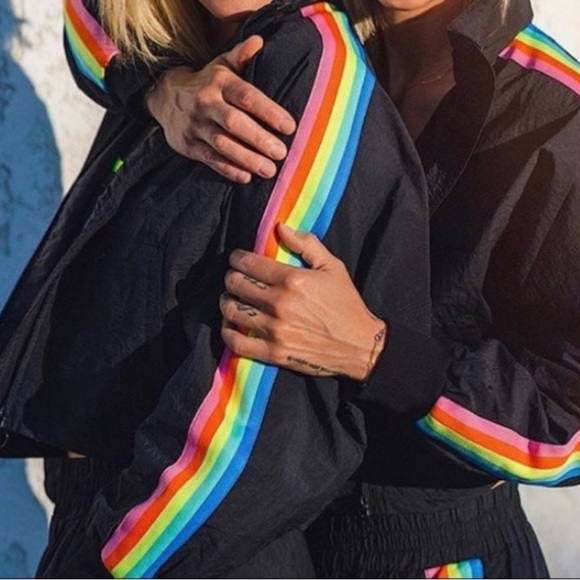 FABLETICS Le Pride Carol Crop Woven Nylon Rainbow Jacket Size XS - Picture 2 of 15